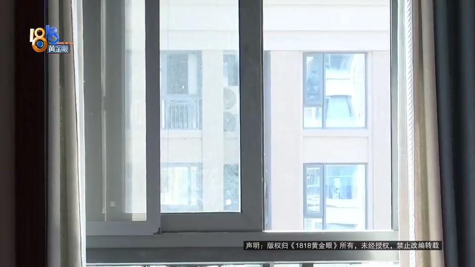DƬ